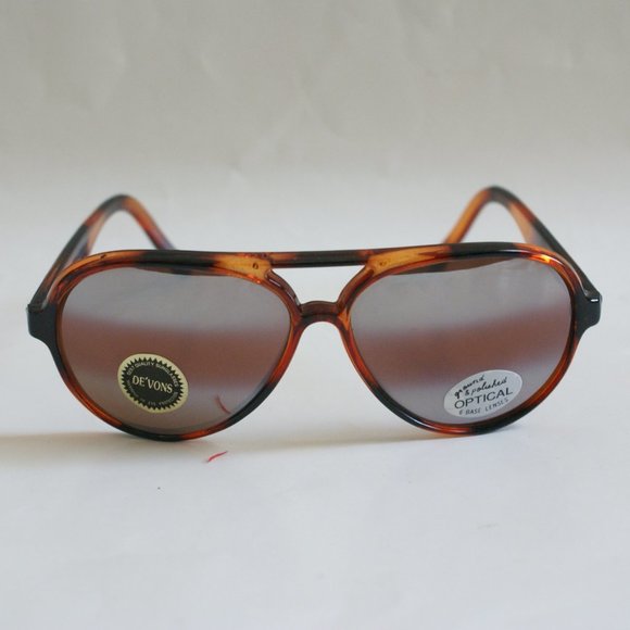 Classic Vintage sports Aviator w/All weather Rose
